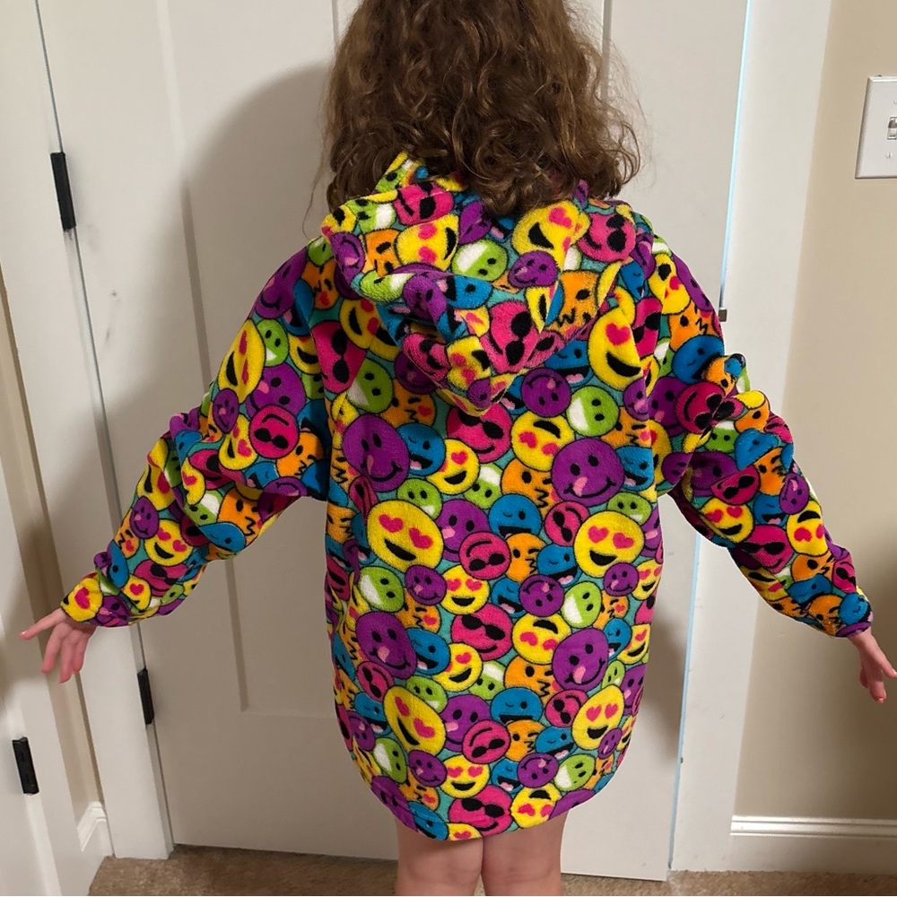 Girls Fleece hooded Lounging pullover Sweater